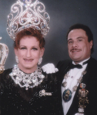 Emperor 28 Carlos Silva & Empress 28 Tiffany Daniels